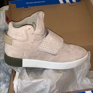 Adidas Tubular Invader